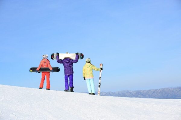 What Distinguishes Konjiam Ski Resort from Other South Korean Ski Resorts